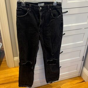 Black Distressed Women’s Jeans